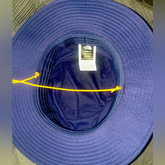 THE NORTH FACE - Picture 3 of 3